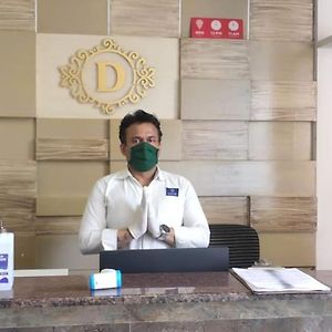 Super Hotel O Divine Residency Near Phoenix Marketcity